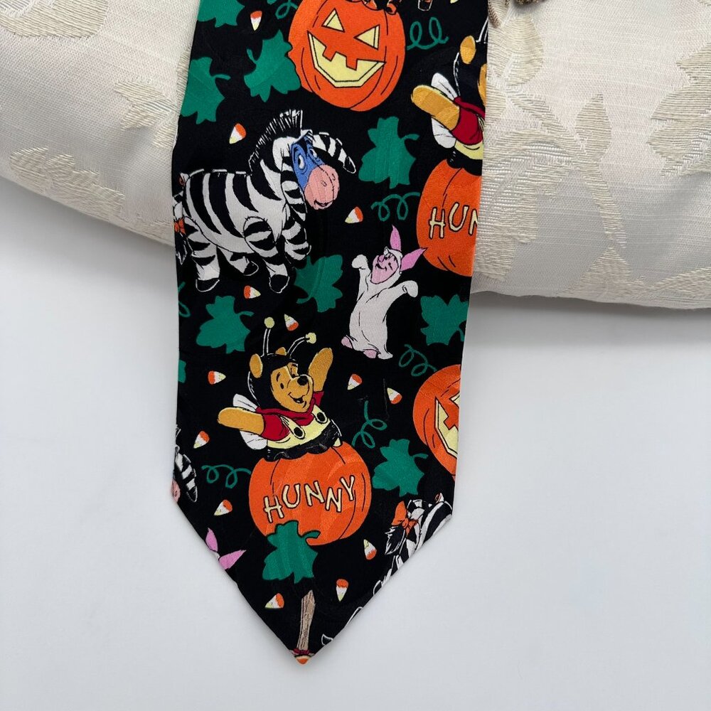 Vintage Disney Halloween Theme Winnie the Pooh Eeyore Piglet Tigger Silk Tie - Picture 3 of 9